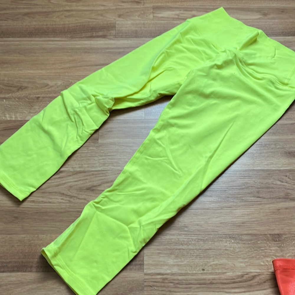 ZIYA bright green leggings